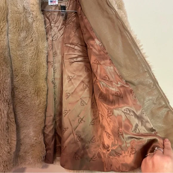 VINTAGE!!! Jordache faux fur and leather coat! - Picture 16 of 16
